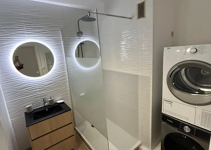 Appartement Privée Cosy- Dans Moderne En Colocation- Tram A-jv1-1 *