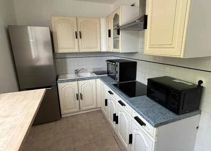 Privée Cosy- Dans Moderne En Colocation- Tram A-jv1-1 *